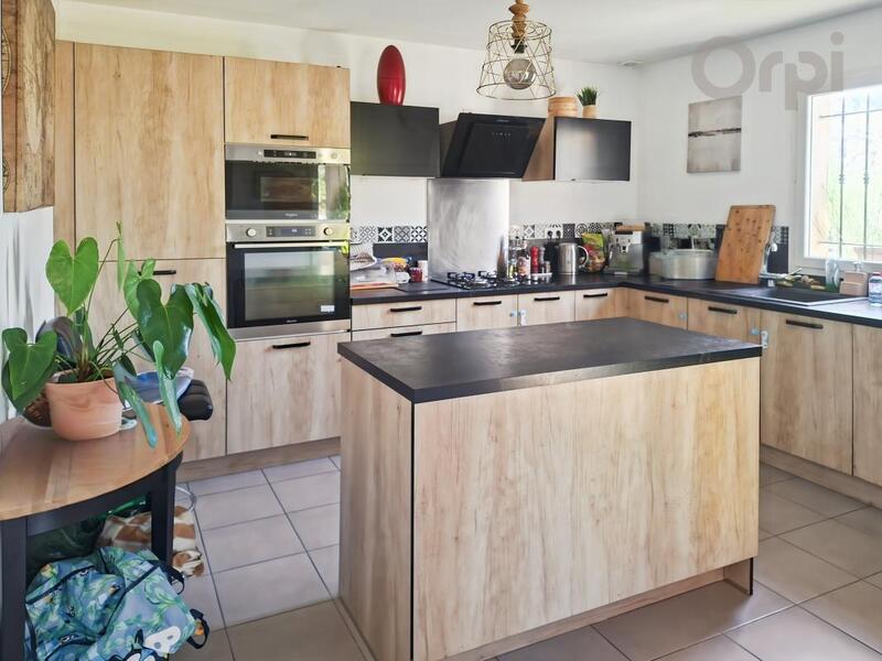 Villa - 90 m² - 4 pièces