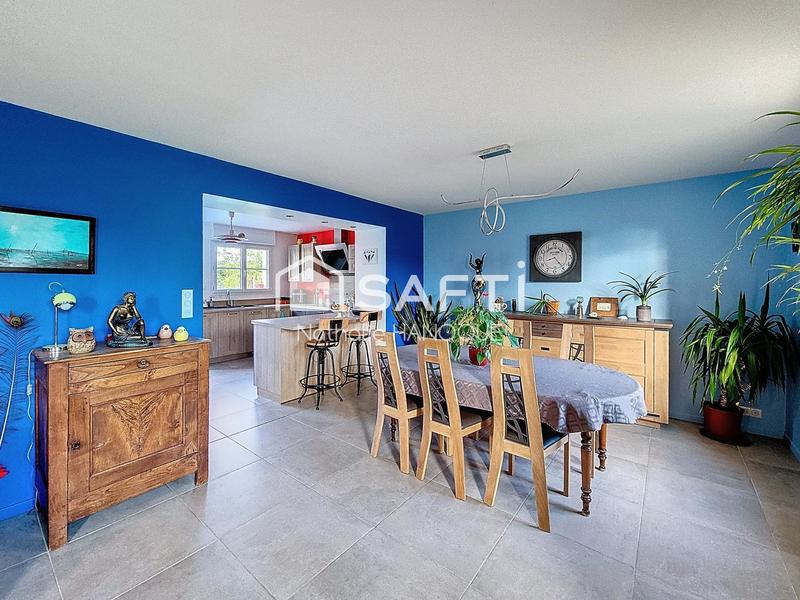 Maison - 204 m² - 9 pièces