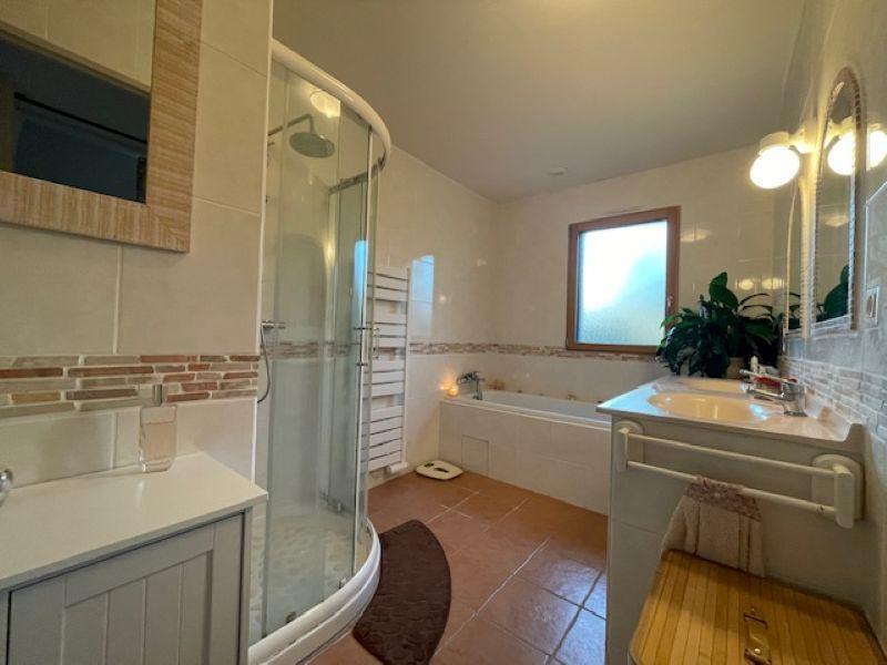 Moulin - 173 m² - 9 pièces