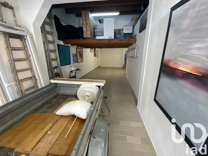 Maison - 230 m² - 8 pièces