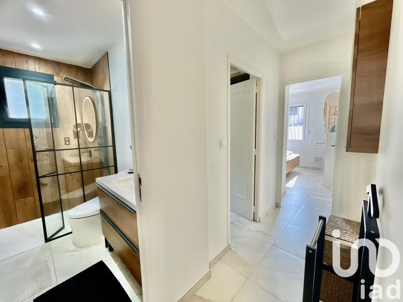 Maison - 230 m² - 7 pièces