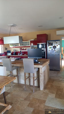 Villa - 200 m² - 6 pièces