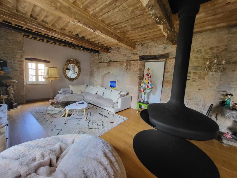 Maison - 220 m² - 6 pièces