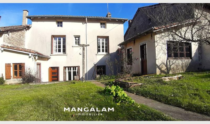 Maison traditionnelle - 108 m² - 7 pièces