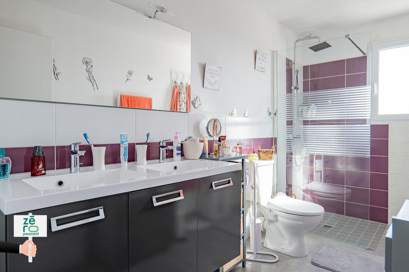 Maison - 96 m² - 5 pièces