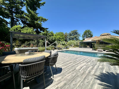 Villa - 193 m² - 6 pièces