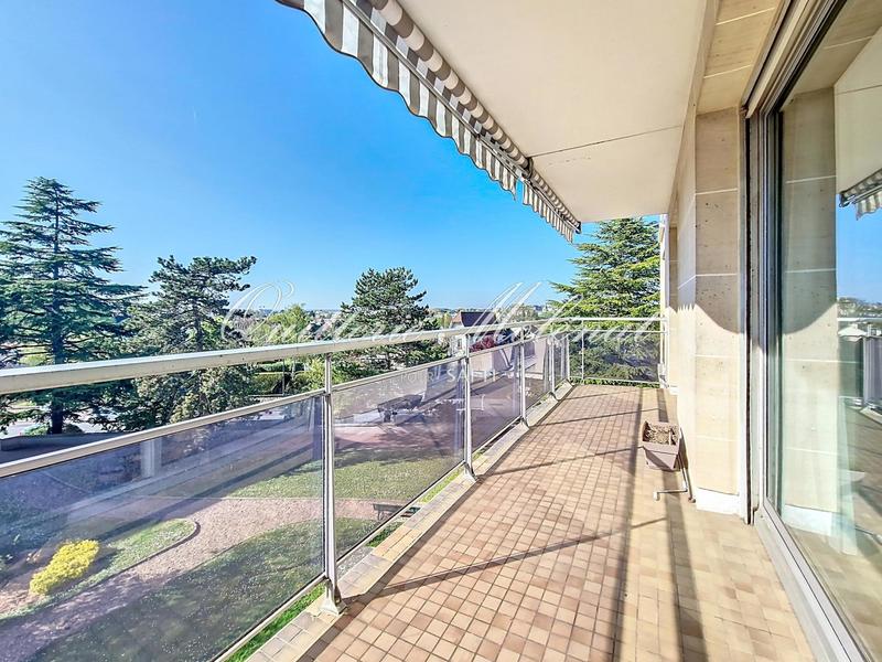 Appartement - 117 m² - 5 pièces