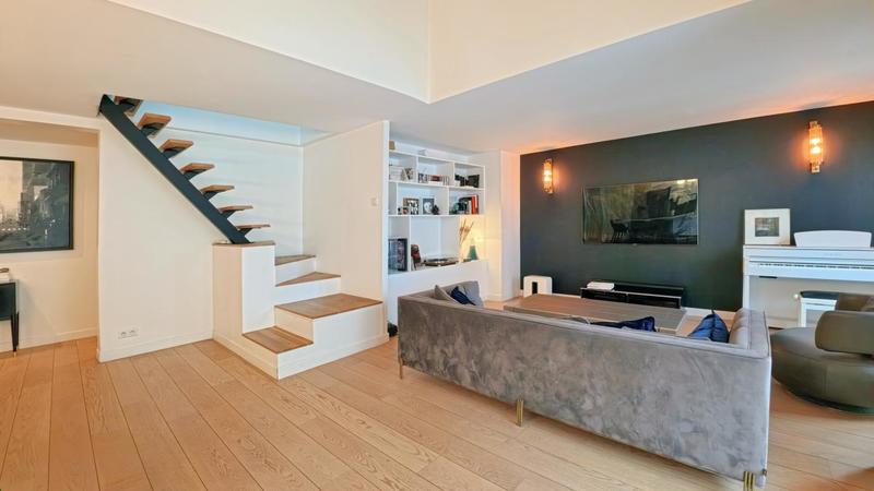 Appartement - 140 m² - 4 pièces