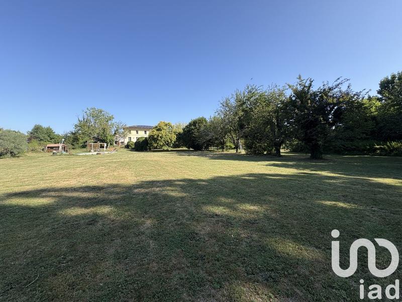 Maison - 325 m² - 9 pièces