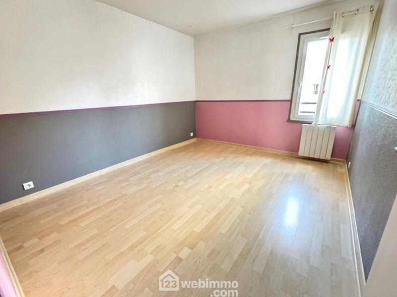 Appartement - 82 m² - 4 pièces