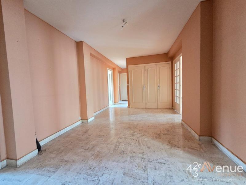 Appartement - 142 m² - 5 pièces