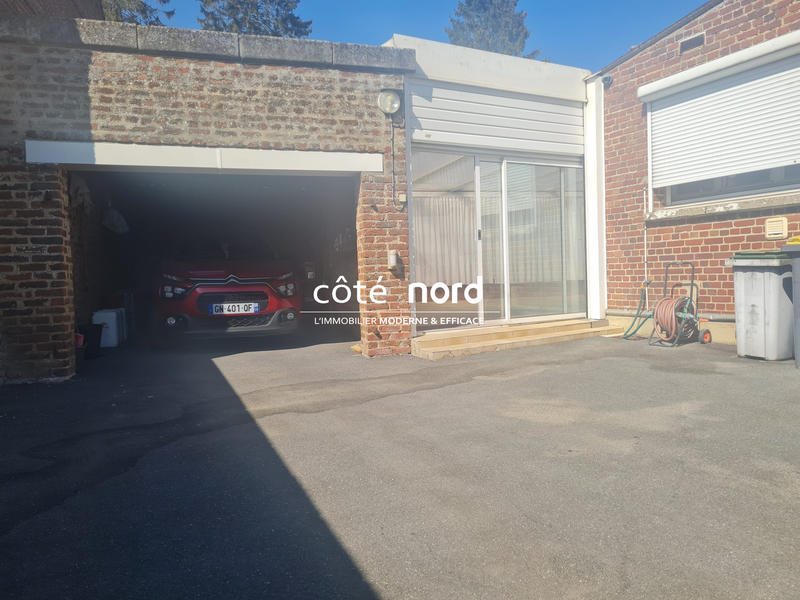 Maison - 225 m² - 10 pièces