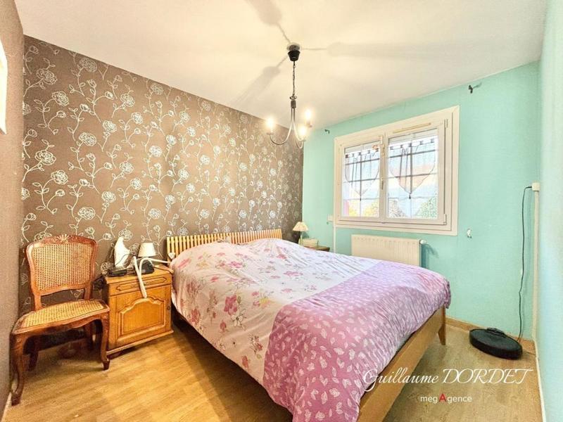 Maison traditionnelle - 90 m² - 5 pièces