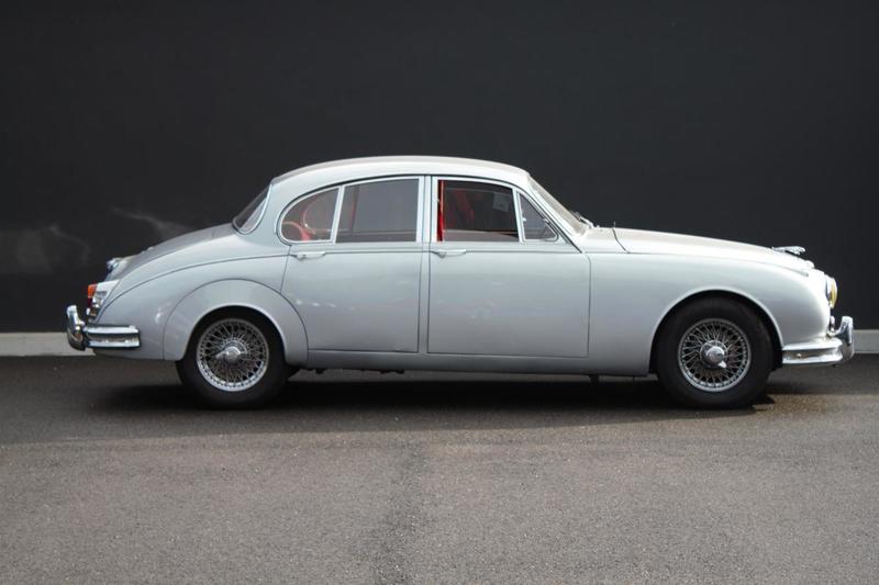 Jaguar Mk II 3.4 Overdrive Gris Argent Cuir Rouge Historique Complet