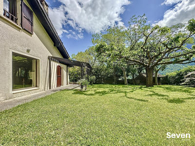 Maison - 158 m² - 6 pièces