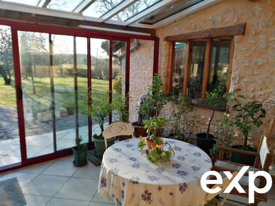 Maison - 232 m² - 8 pièces