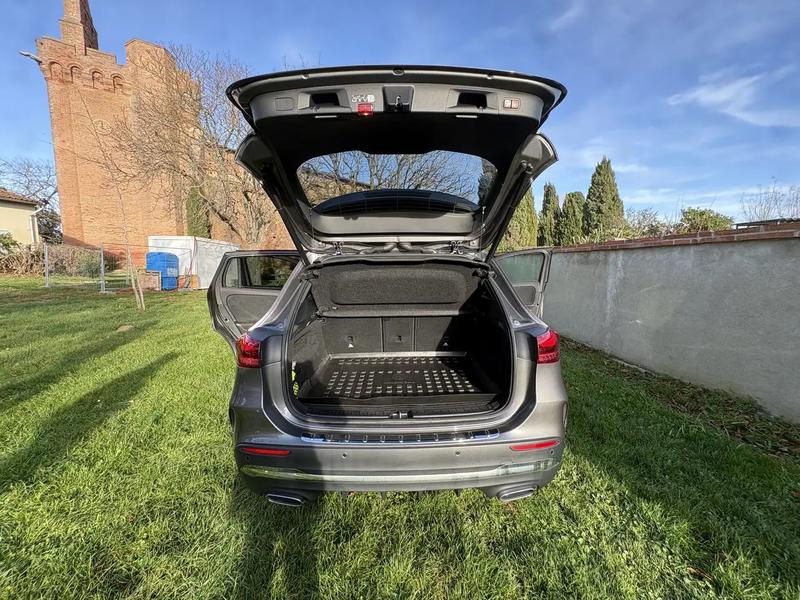 Mercedes-Benz Gla 200 d 8g-Dct Amg Line