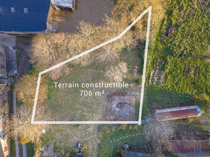 Terrain - 706 m²