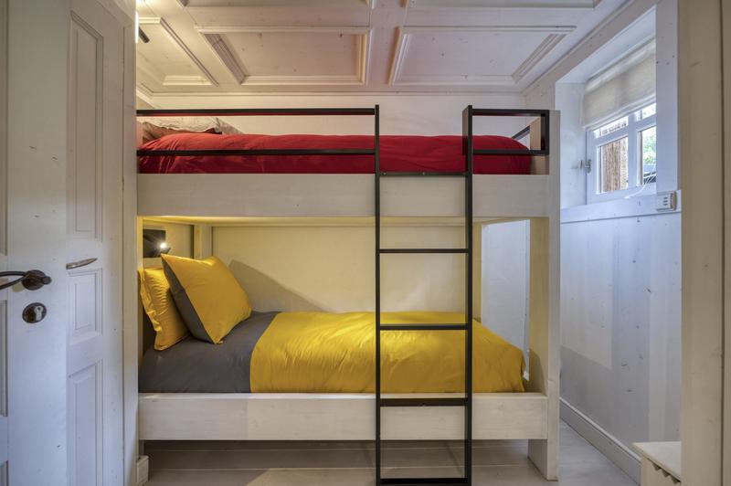 Châlet - 247 m² - 10 pièces