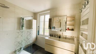 Maison - 142 m² - 7 pièces