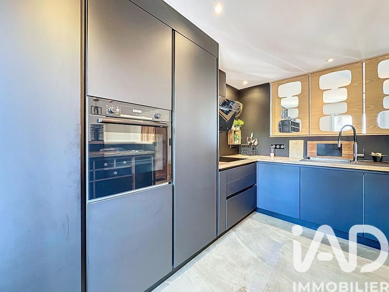 Maison - 99 m² - 4 pièces