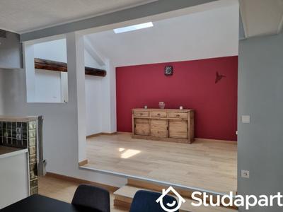 Chambre - 10 m² - 1 pièce