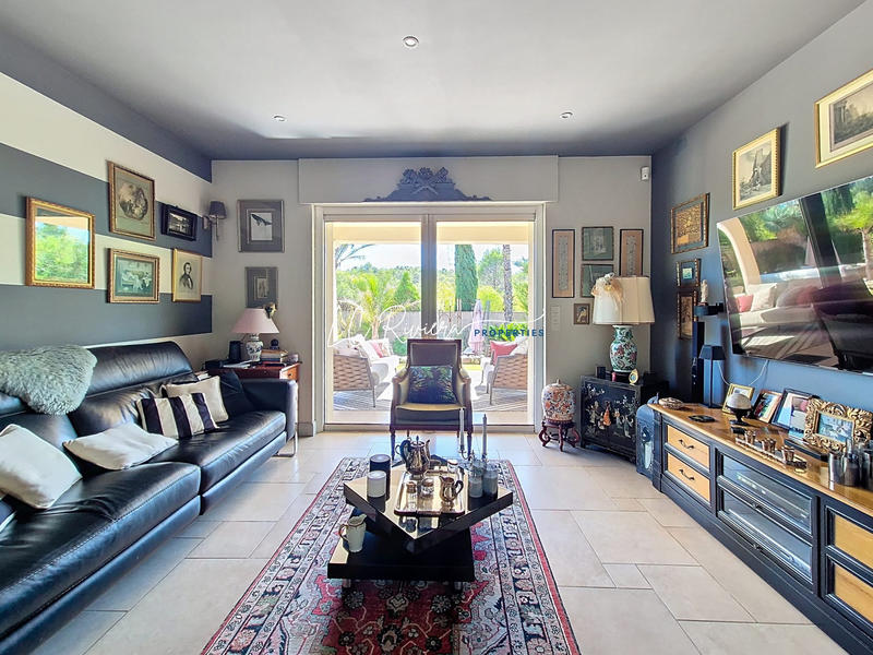 Villa - 180 m² - 6 pièces