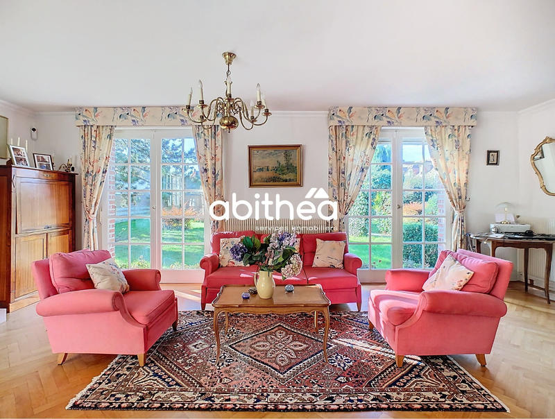 Maison - 206 m² - 7 pièces