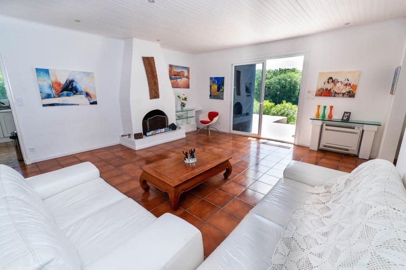 Maison - 180 m² - 6 pièces