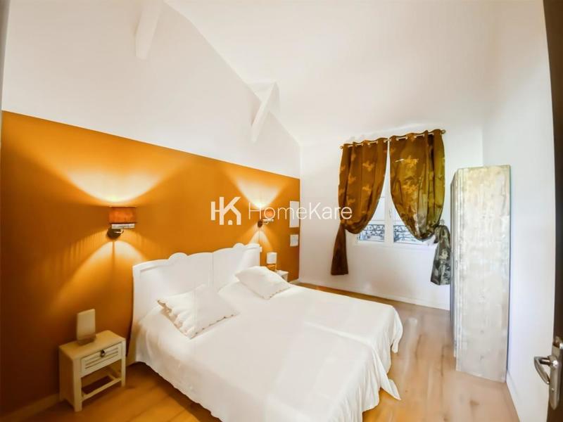 Maison de maîtres - 300 m² - 8 pièces