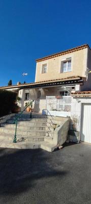 Maison traditionnelle - 99 m² - 4 pièces