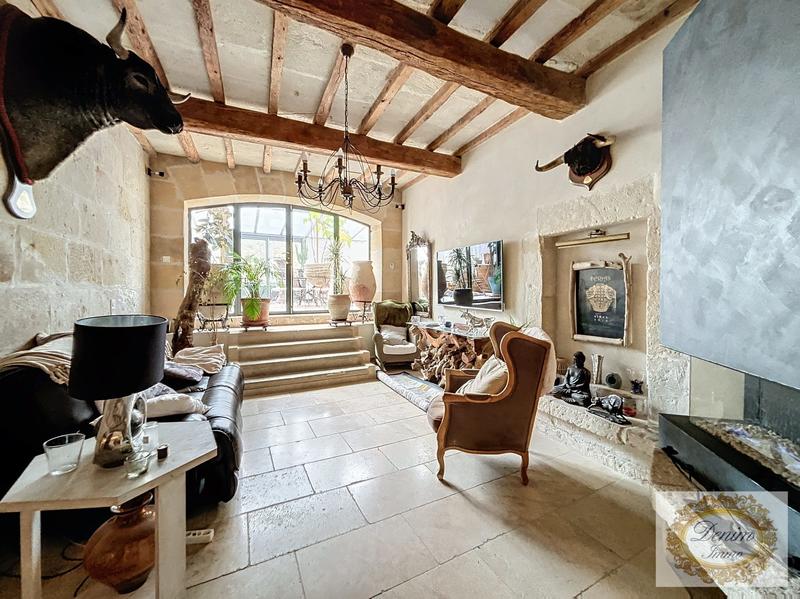 Maison - 268 m² - 6 pièces