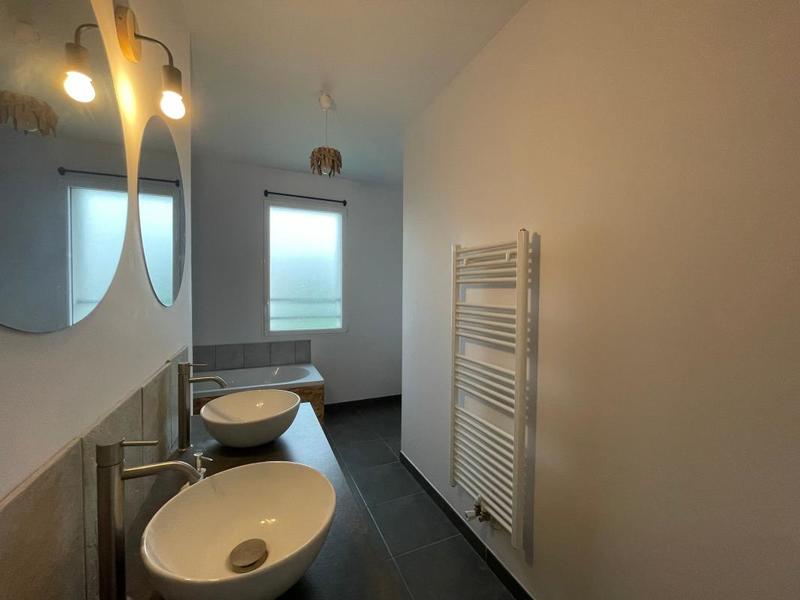 Maison - 122 m² - 2 pièces