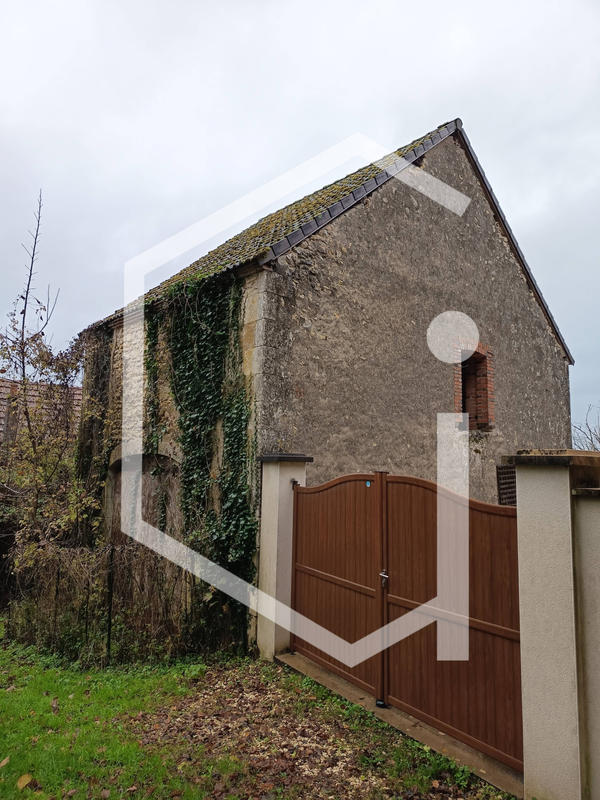 Maison - 96 m² - 7 pièces