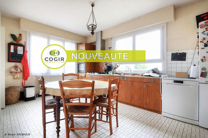 Maison - 190 m² - 9 pièces