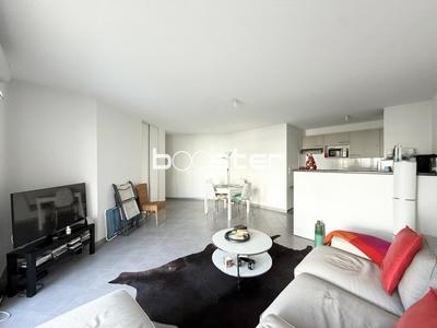 Appartement ancien - 63 m² - 3 pièces