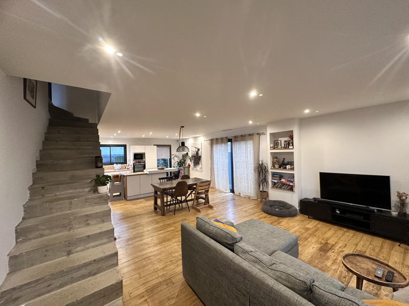 Maison - 115 m² - 4 pièces