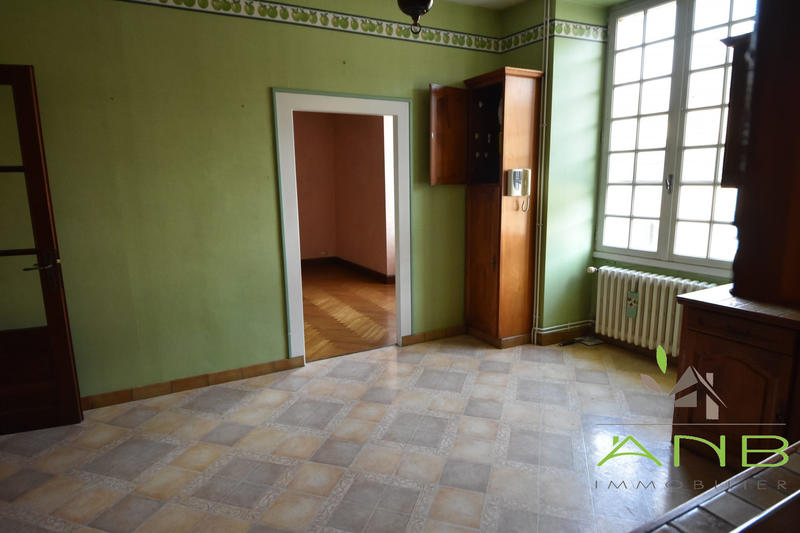 Maison - 180 m² - 9 pièces