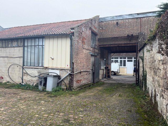 Maison - 350 m² - 9 pièces