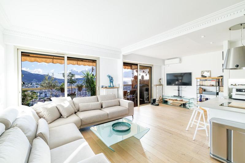 Appartement - 94 m² - 3 pièces