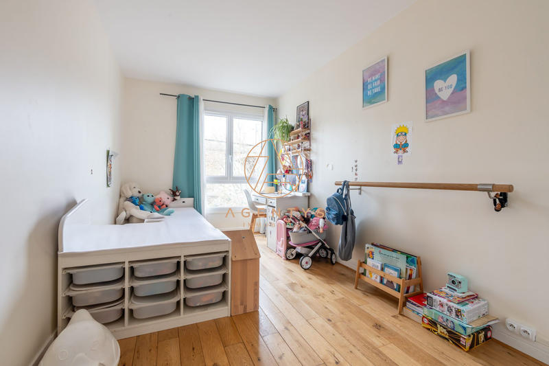 Appartement - 79 m² - 4 pièces