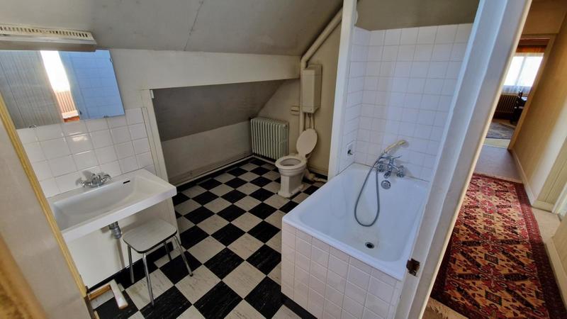 Maison - 319 m² - 9 pièces