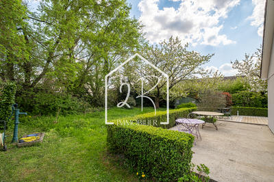 Maison - 114 m² - 5 pièces