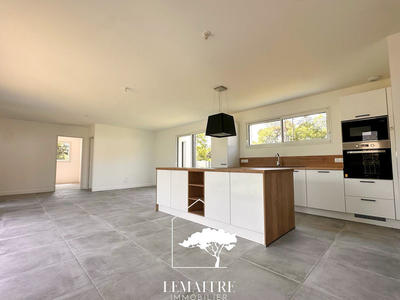 Maison - 143 m² - 5 pièces