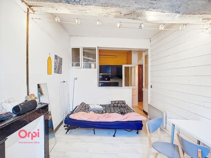 Studio - 24 m² - 1 pièce