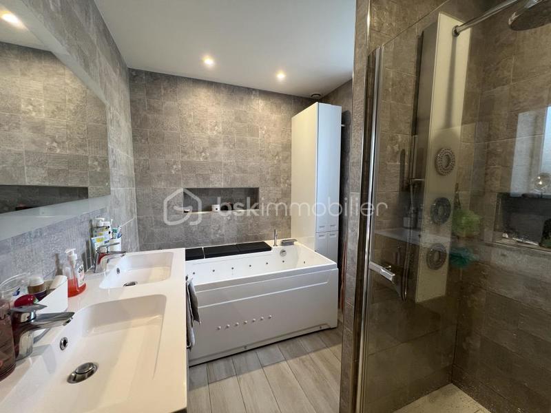 Maison ancienne - 109 m² - 6 pièces