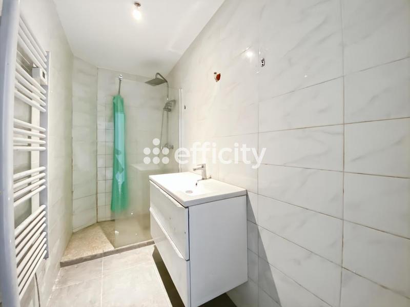 Maison - 136 m² - 8 pièces