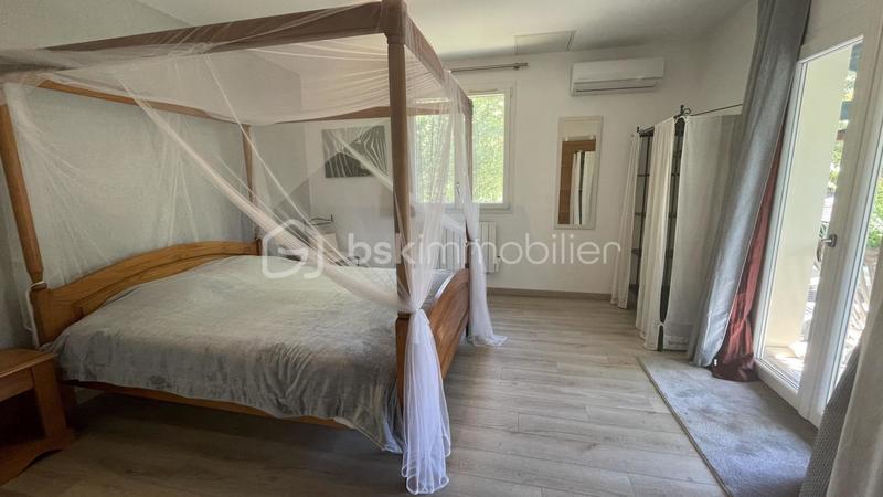 Maison de domaine équestre - 323 m² - 8 pièces