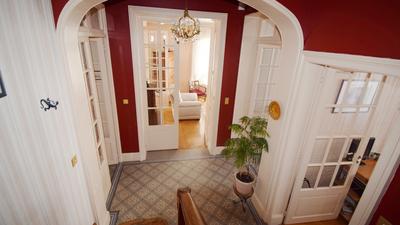 Maison - 214 m² - 9 pièces