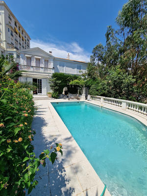 Bastide - 462 m² - 11 pièces